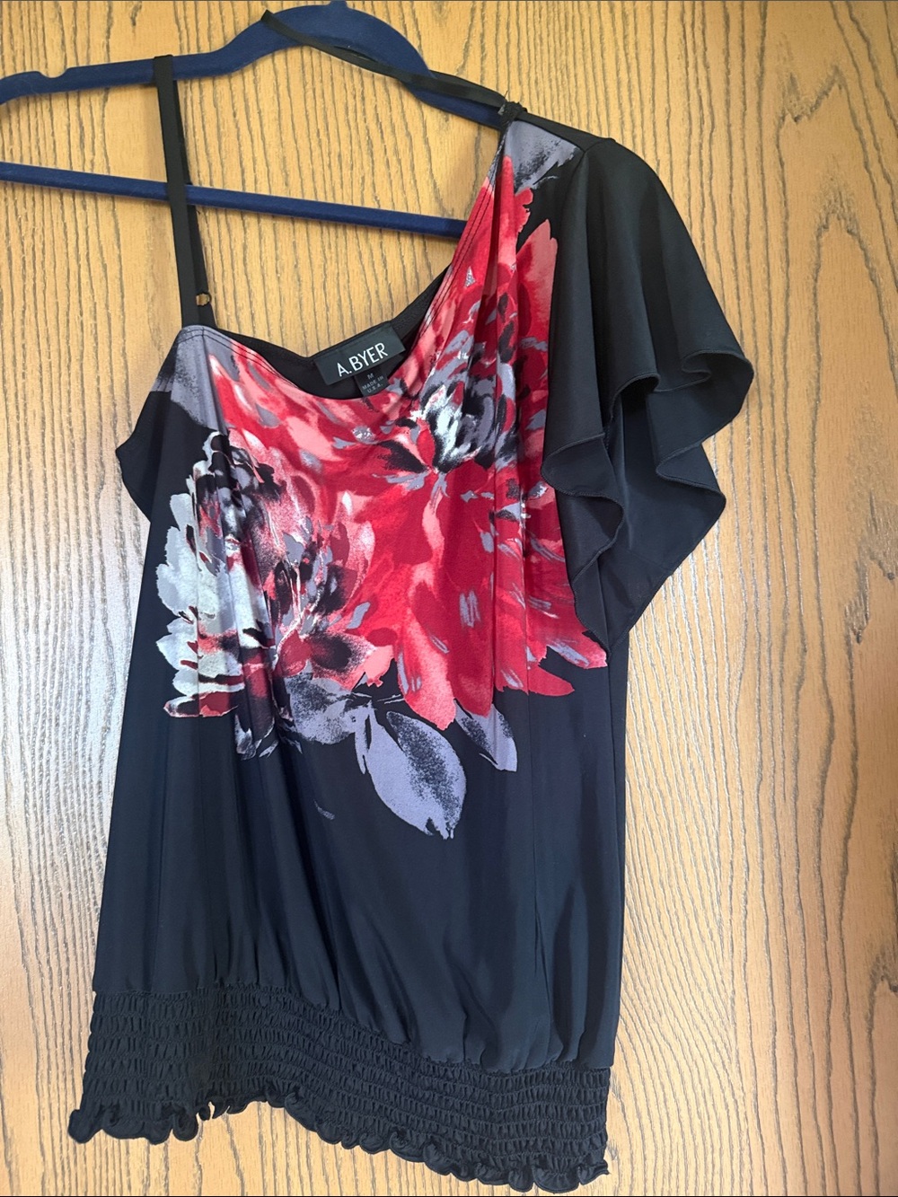 A. Byer Black One-Shoulder Top‎ with Red Floral Print